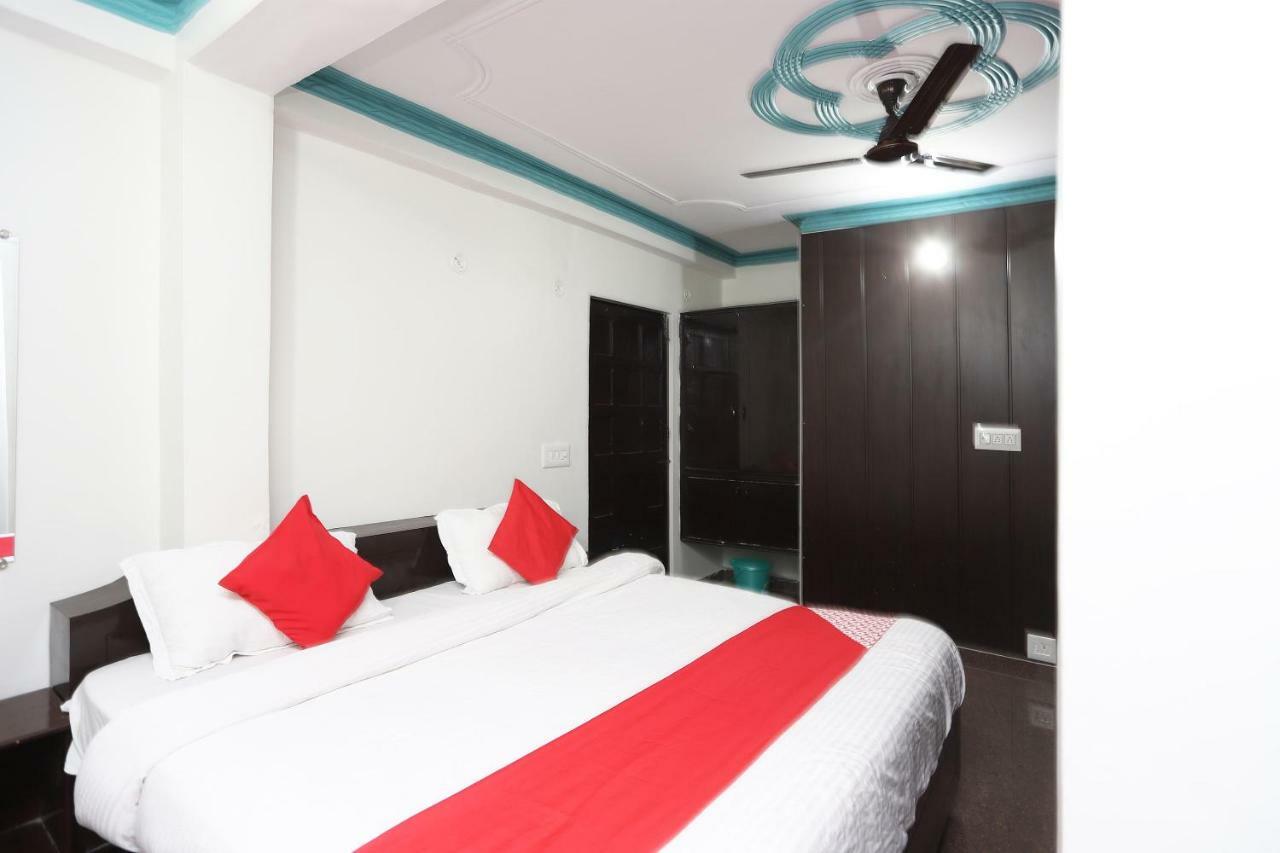 Oyo 43694 Hotel Hillson Pauri Luaran gambar