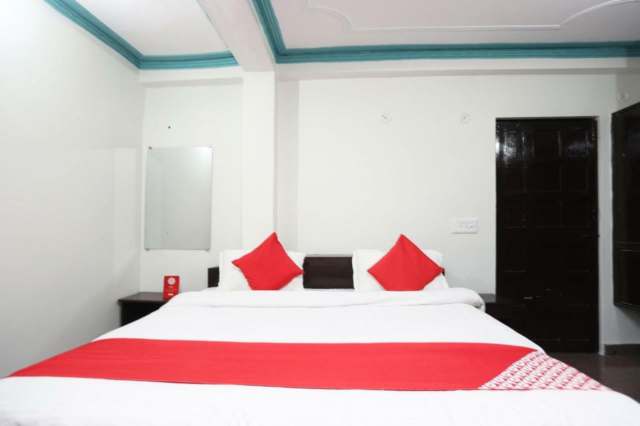 Oyo 43694 Hotel Hillson Pauri Luaran gambar