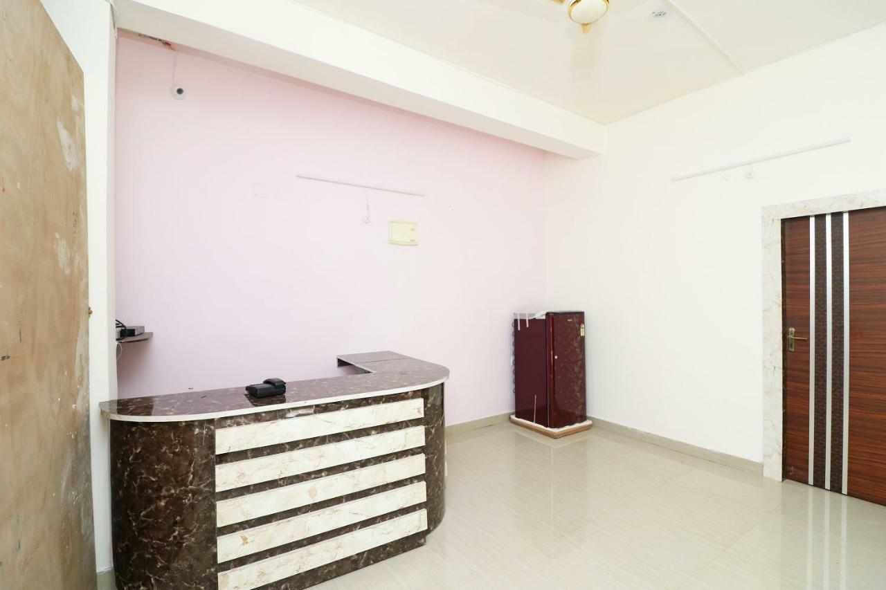 Oyo 43694 Hotel Hillson Pauri Luaran gambar