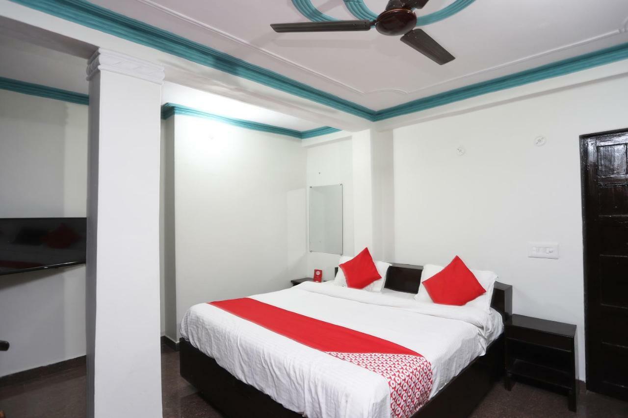 Oyo 43694 Hotel Hillson Pauri Luaran gambar